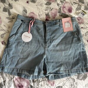 Curve Appeal Jean Shorts